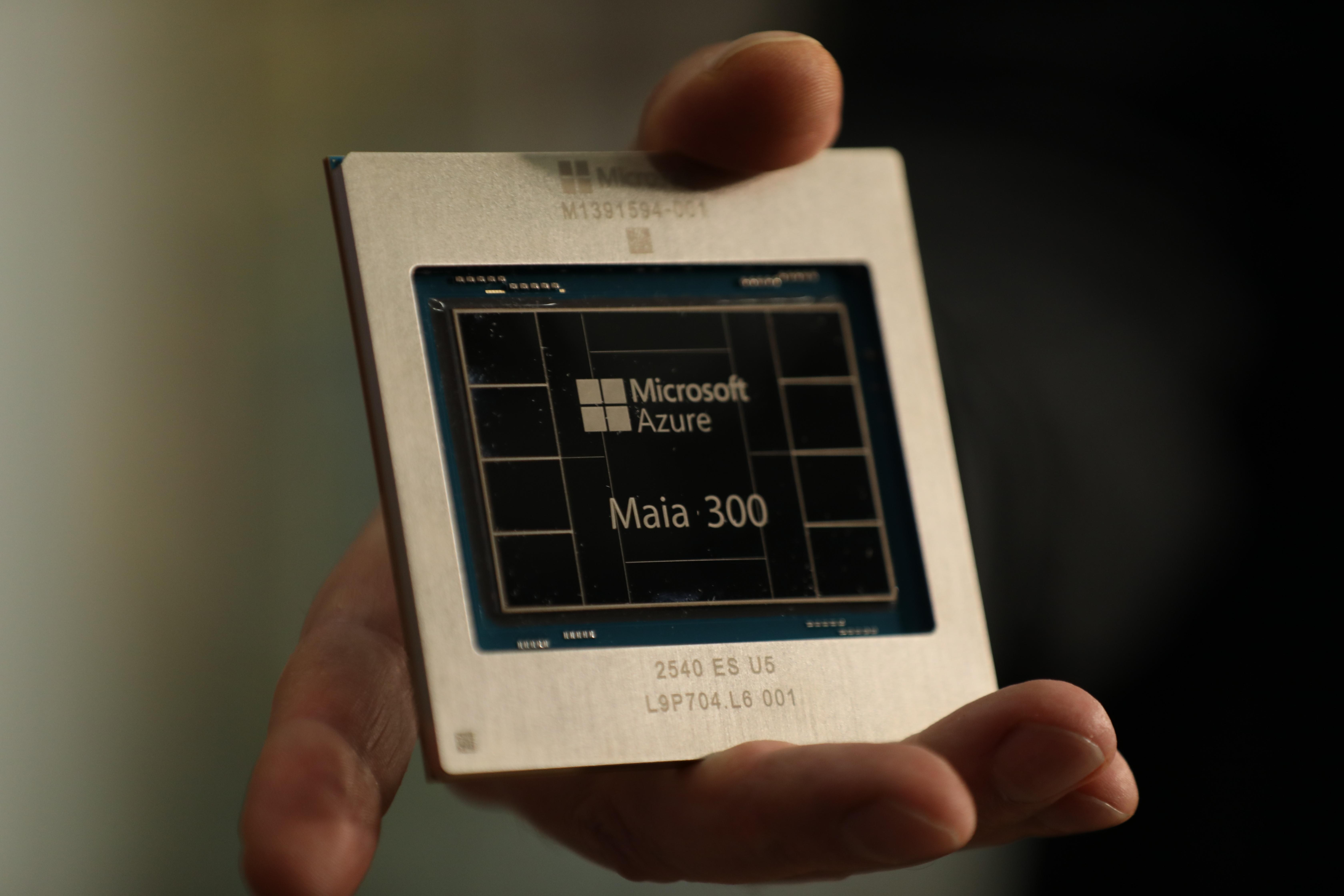 Новый ИИ‑чип Microsoft снижает зависимость компании от графических процессоров Nvidia
