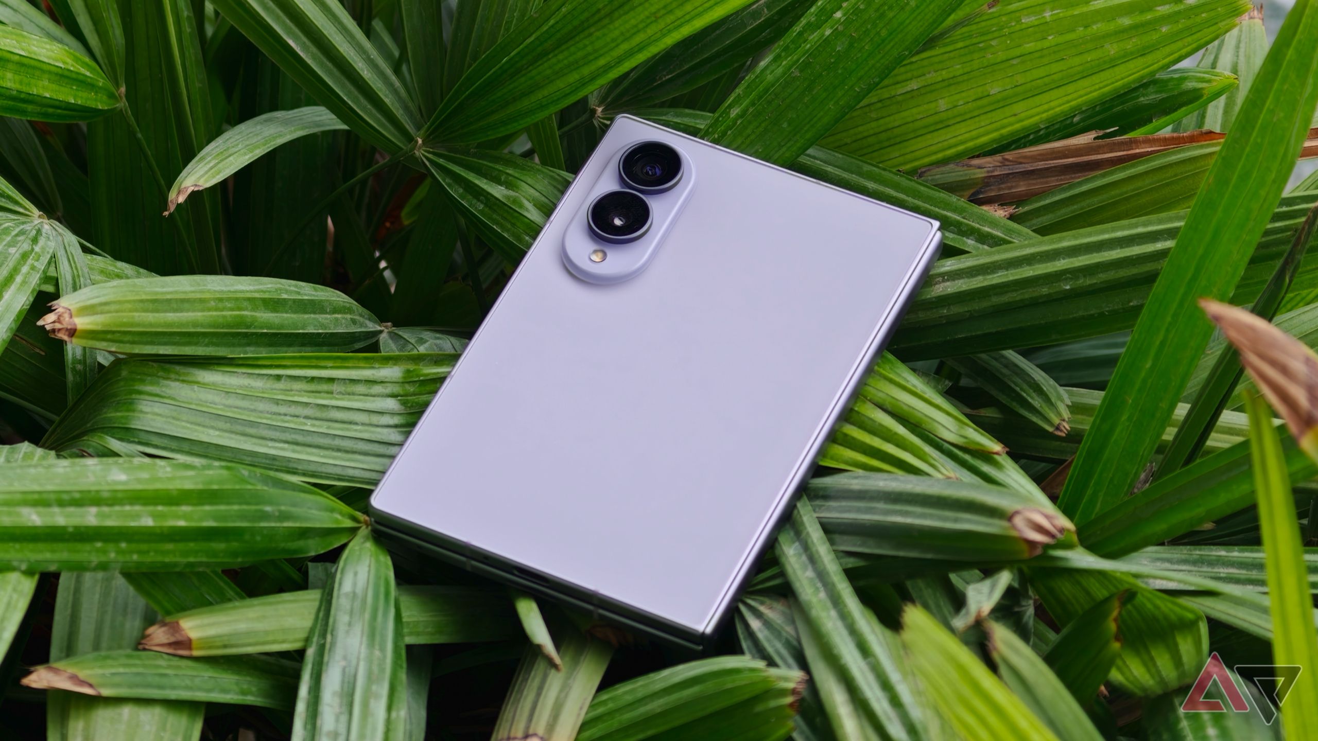 Сбой Apple: iPhone Duo случайно стимулирует продажи Samsung Galaxy Z Fold8